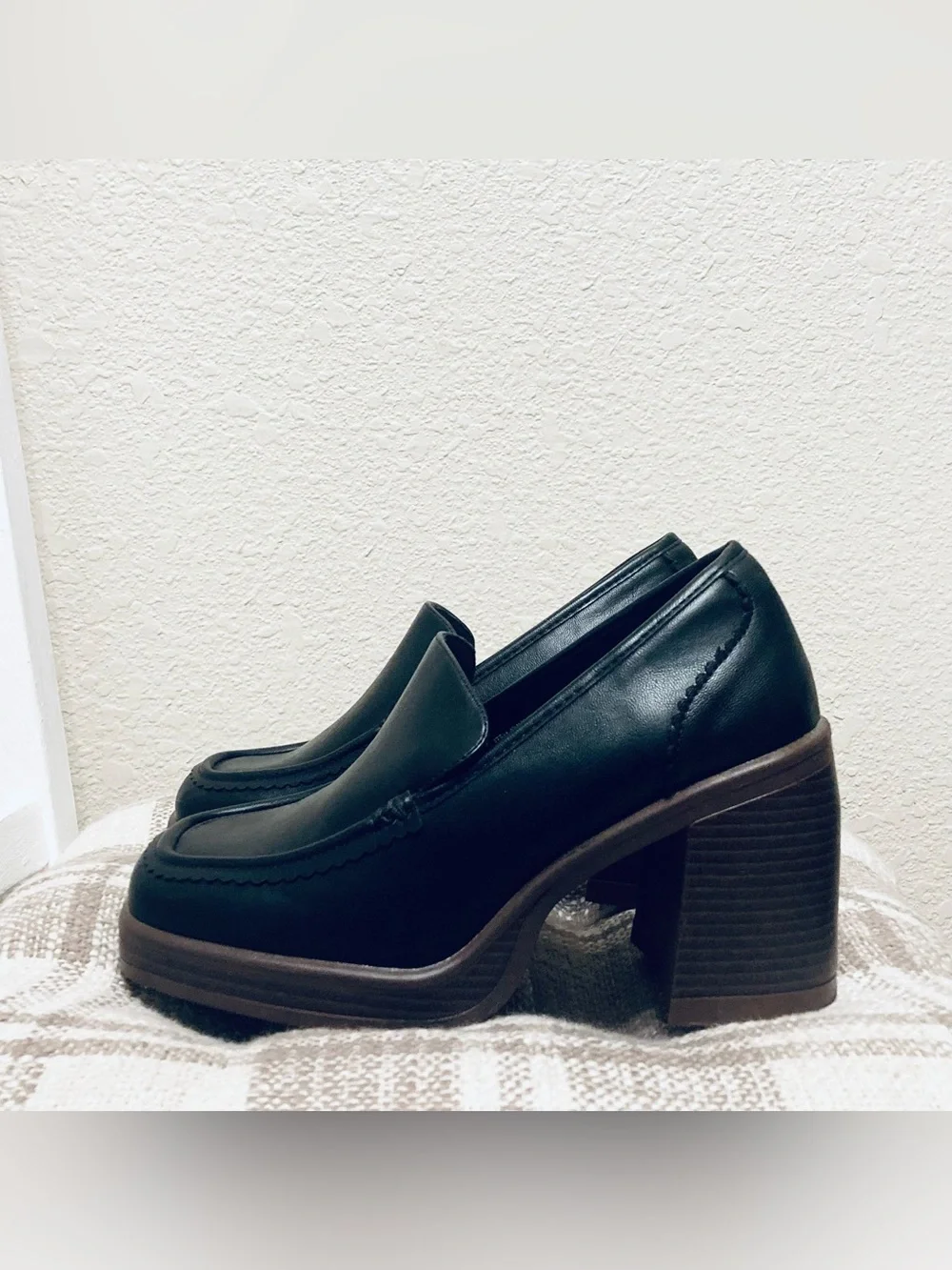 Torrid Shoes Womens  7.5 Wide Width Mock Toe Platform Loafers Mary Jane Black
